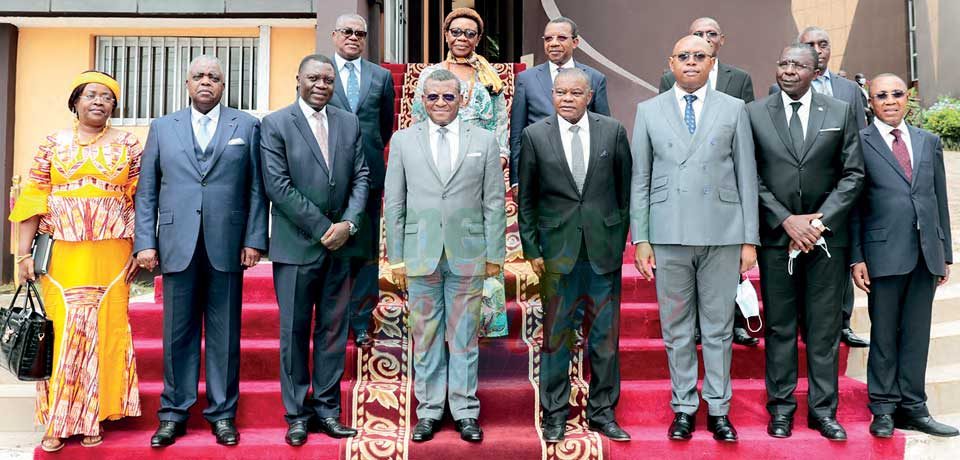 Une loi à venir pour réguler internet, notamment les réseaux sociaux